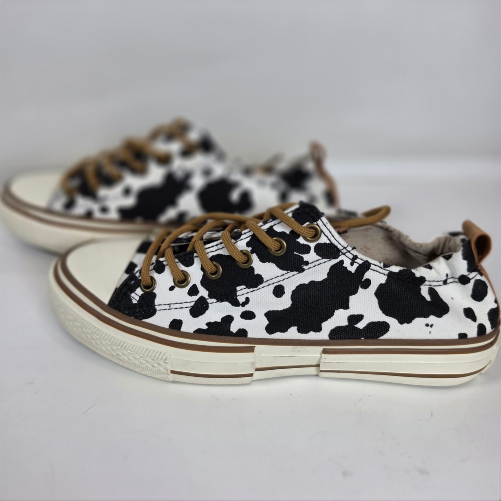 Very G Driana Cow Print Sneakers Womens Size 10 Canvas Lace Up Casual Shoes
